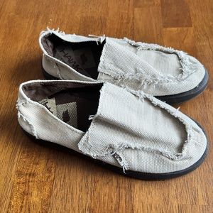 Boys hawk canvas slip on shoes tan size 2